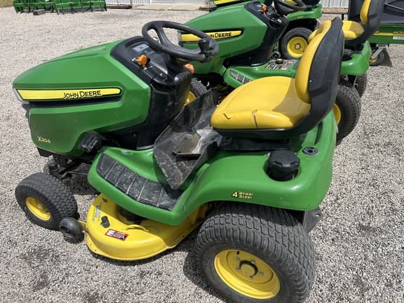 Image of John Deere X304 equipment image 1