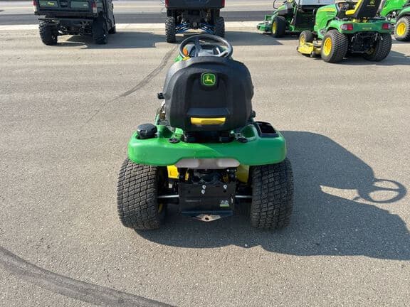 Image of John Deere X304 equipment image 3