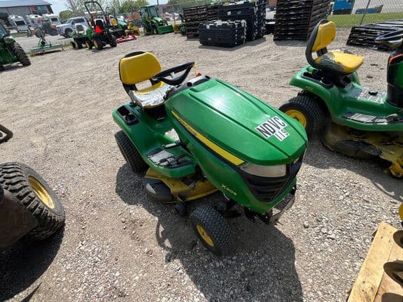 Image of John Deere X304 equipment image 3