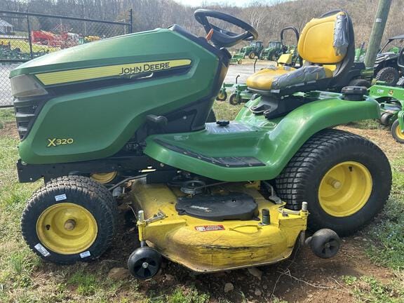 2014 John Deere X320 Equipment Image0