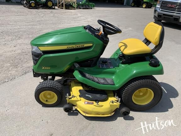 Image of John Deere X320 equipment image 3