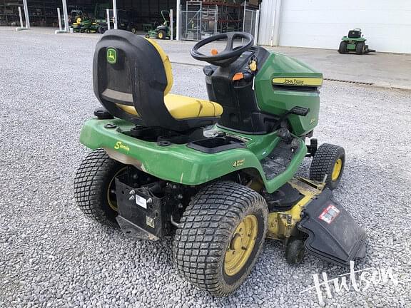 Image of John Deere X324 equipment image 2