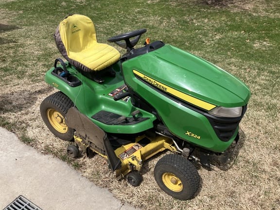 2014 John Deere X324 Equipment Image0