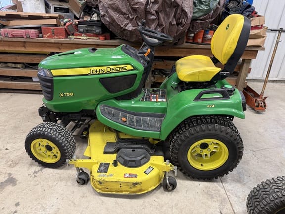 2022 John Deere X758 Equipment Image0