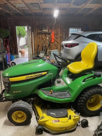 Image of John Deere X540 equipment image 3