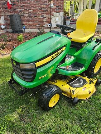 Image of John Deere X540 equipment image 2
