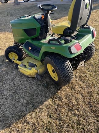 Image of John Deere X734 equipment image 2