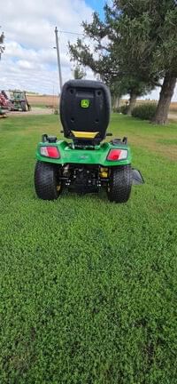 Image of John Deere X734 equipment image 3