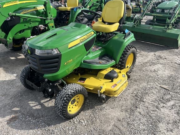 Image of John Deere X738 Primary image