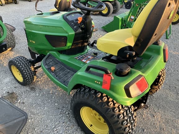 Image of John Deere X738 equipment image 4