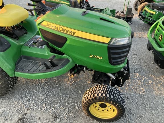 Image of John Deere X738 Primary image