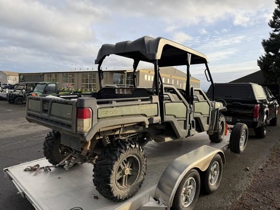 Image of John Deere XUV 825M S4 equipment image 4