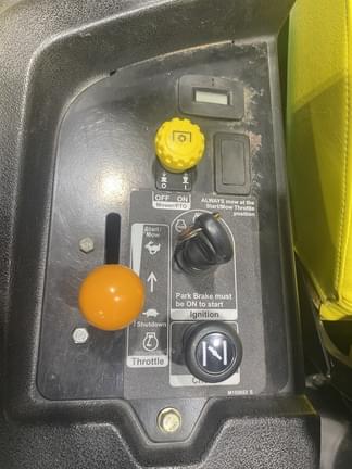 Image of John Deere Z445 equipment image 3