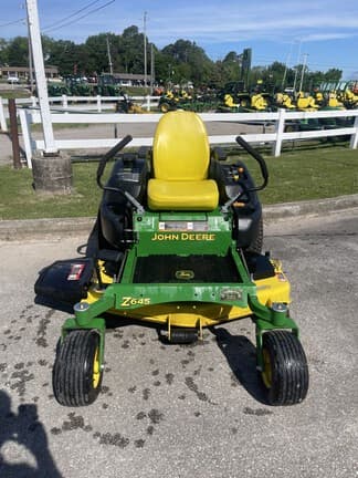 Image of John Deere Z645 equipment image 1