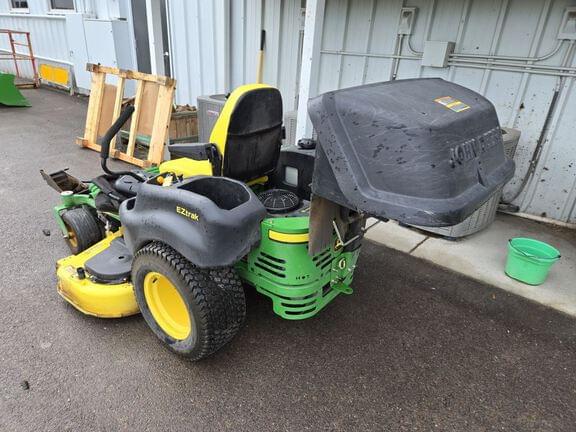 Image of John Deere Z655 equipment image 1