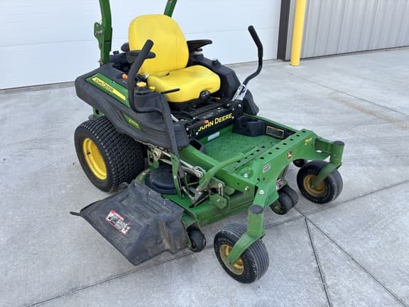 Image of John Deere Z925M equipment image 3