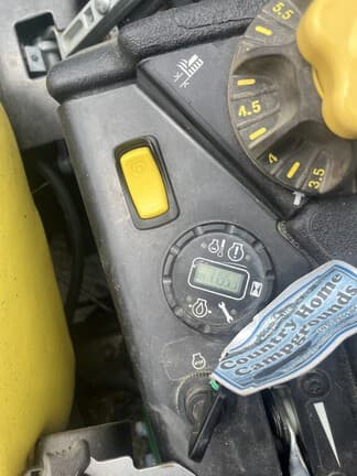 Image of John Deere Z930M equipment image 4