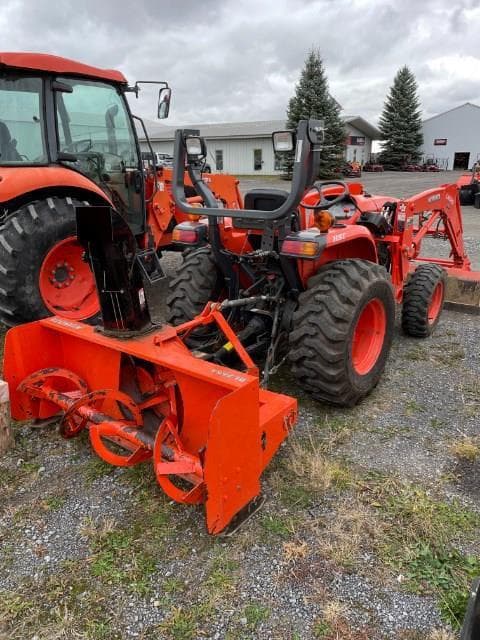 Image of Kubota L3901HST equipment image 2