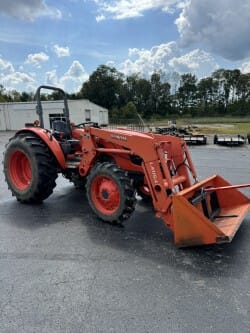 2014 Kubota M7060 Equipment Image0