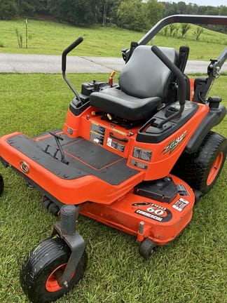 2014 Kubota ZG327 Equipment Image0