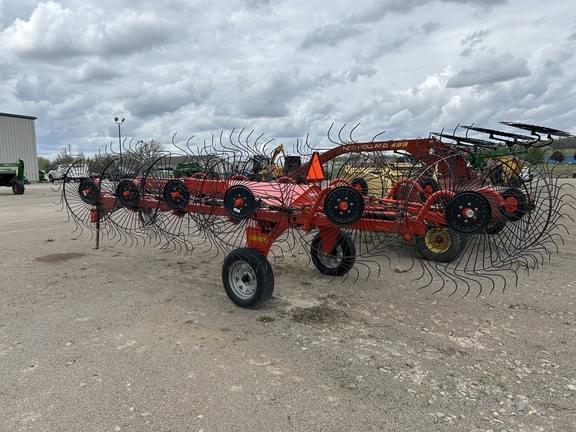 Image of Kuhn SR300 equipment image 2