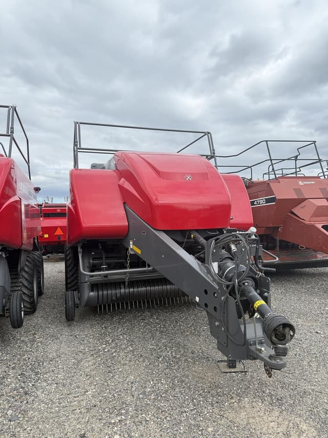 Image of Massey Ferguson 2270 equipment image 1
