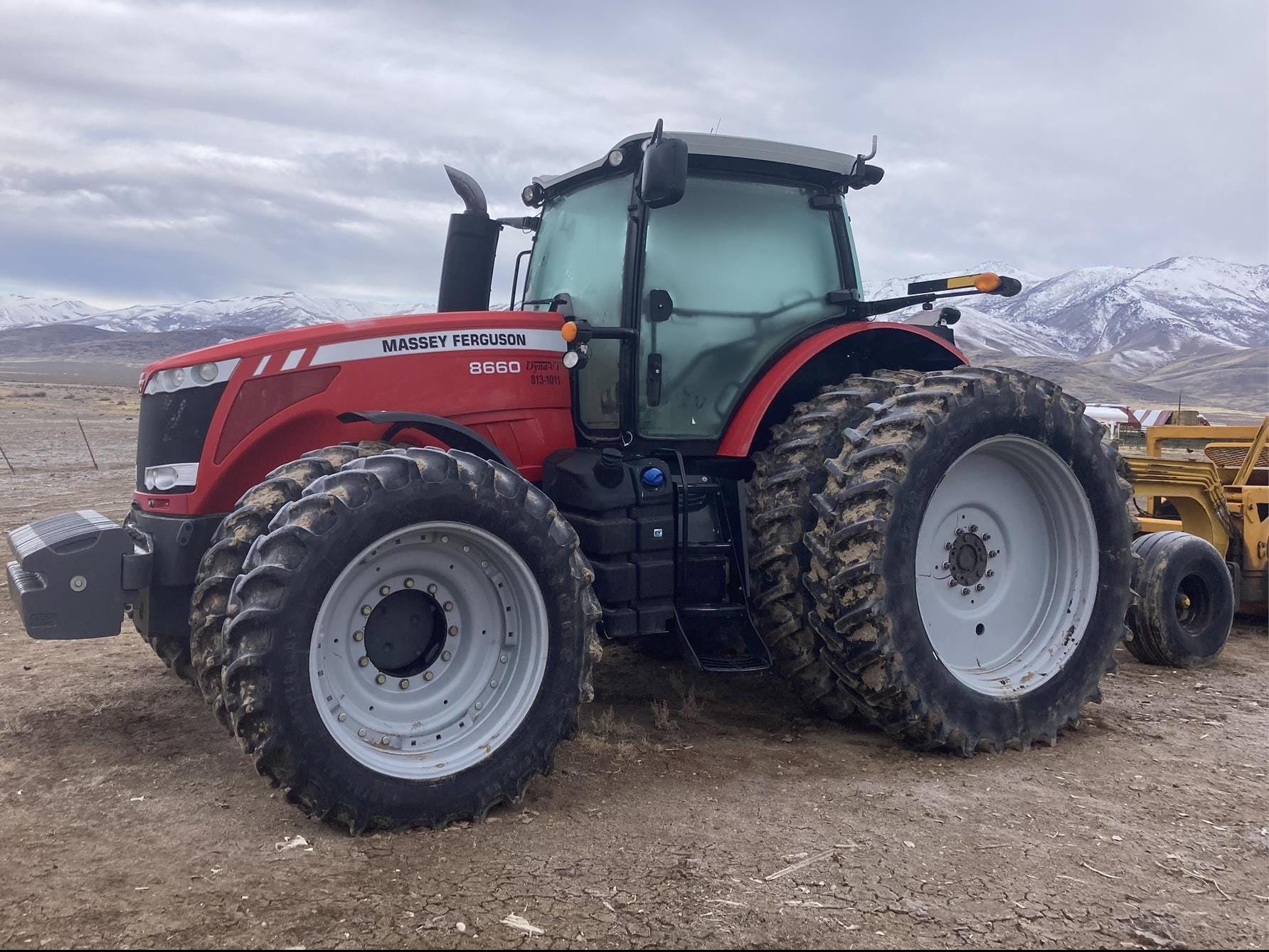 2014 Massey Ferguson 8660 Equipment Image0