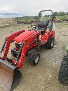 Image of Massey Ferguson GC1705 equipment image 2