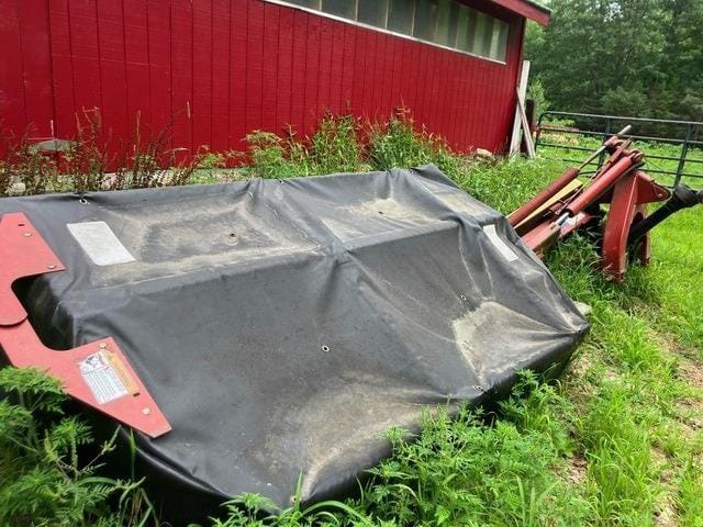 2014 New Holland H6740 Equipment Image0