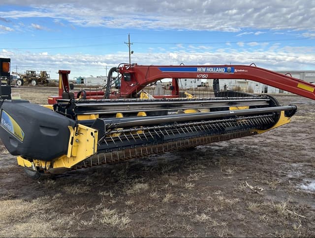 Image of New Holland H7150 equipment image 1
