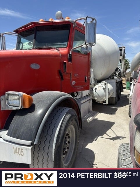 2014 Peterbilt 365 Equipment Image0