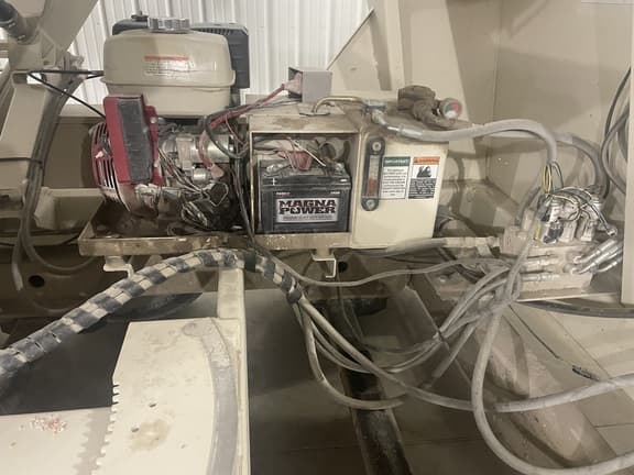 Image of Unverferth 3750 equipment image 4