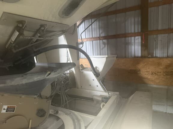 Image of Unverferth 3750 equipment image 2
