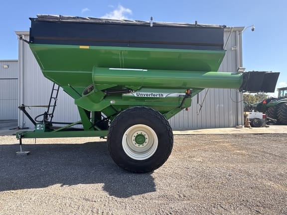 2014 Unverferth 8250 Equipment Image0
