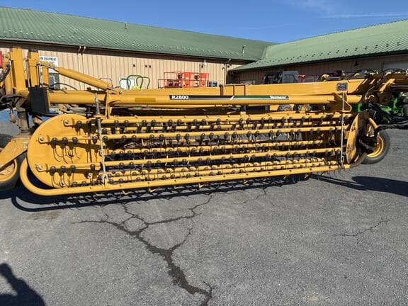 Image of Vermeer R2800 equipment image 4