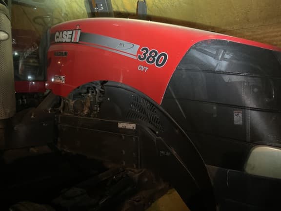 Image of Case IH Magnum 380 RowTrac equipment image 1