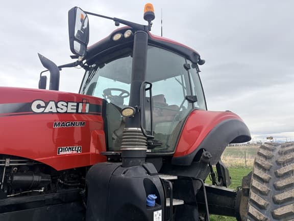 Image of Case IH Magnum 380 RowTrac equipment image 2