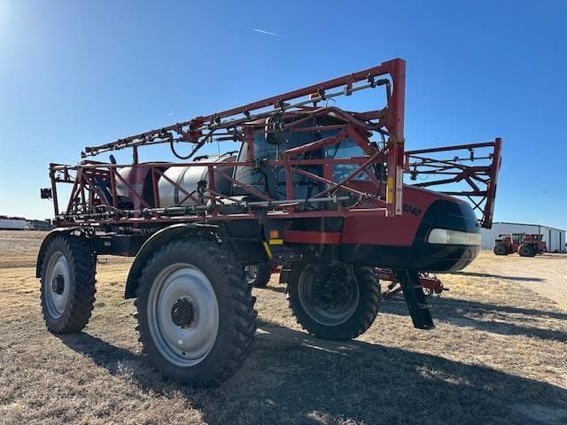 Image of Case IH Patriot 3240 equipment image 1