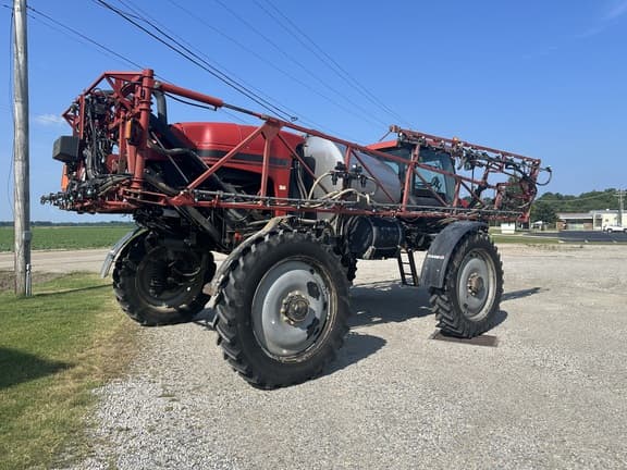 Image of Case IH Patriot 3340 equipment image 4