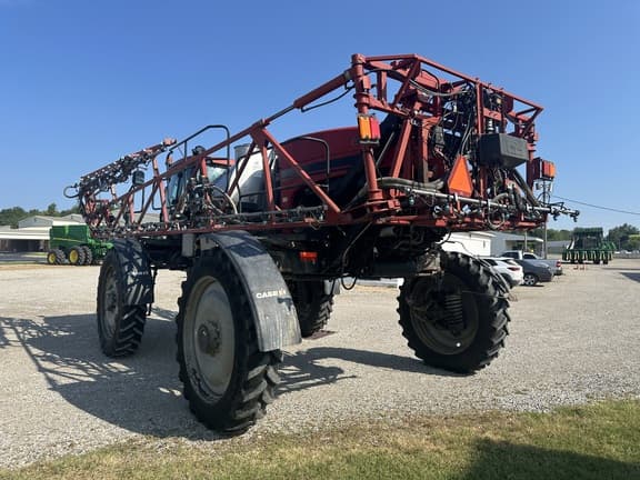 Image of Case IH Patriot 3340 equipment image 2