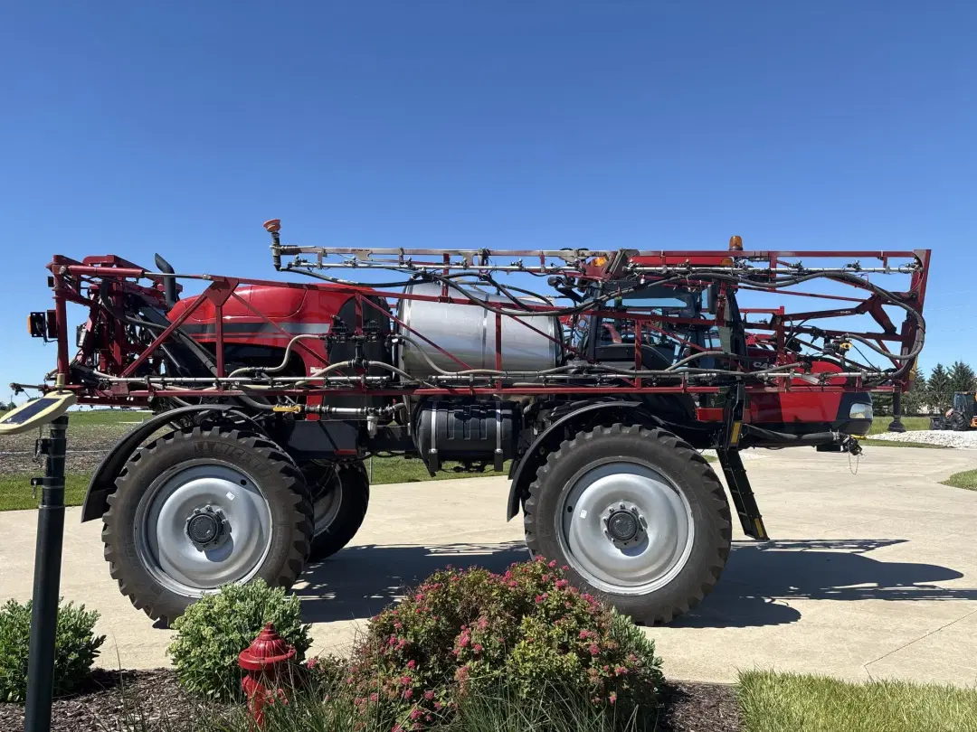 Image of Case IH Patriot 3340 Primary image