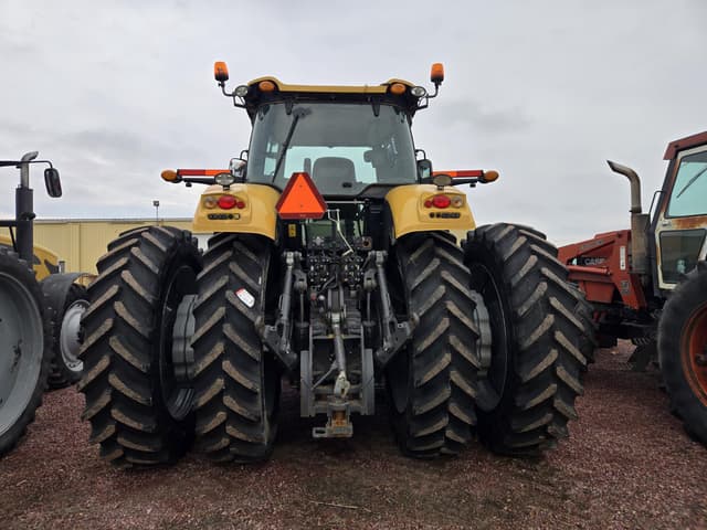 Image of Challenger MT675E equipment image 4