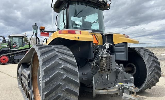 Image of Challenger MT875E equipment image 3