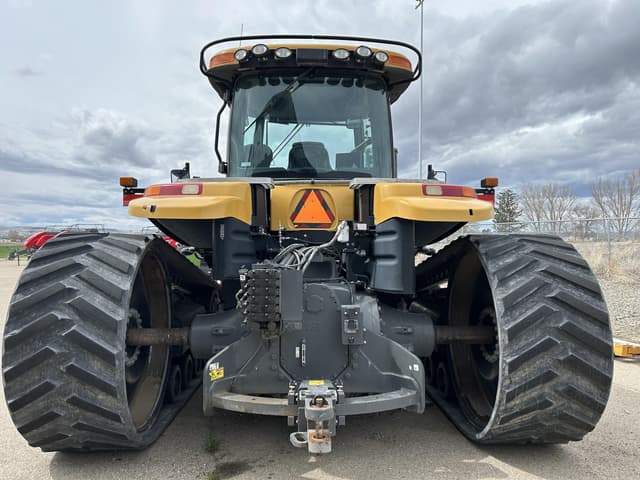 Image of Challenger MT875E equipment image 4