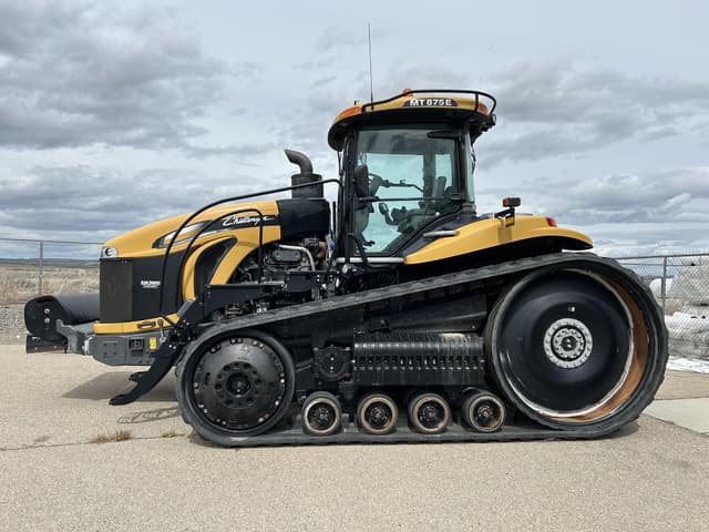 Image of Challenger MT875E equipment image 2