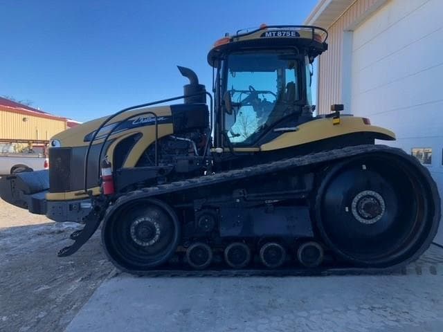 Image of Challenger MT875E equipment image 3