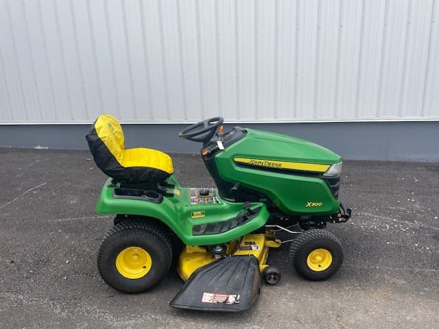 Image of John Deere X300 equipment image 2