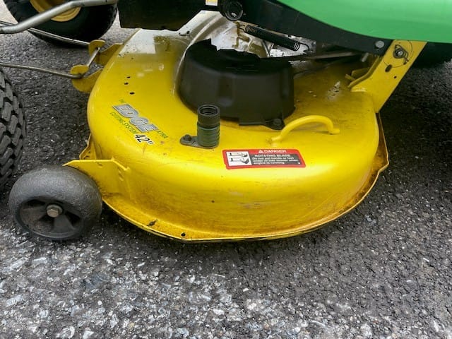 2015 John Deere X300 Equipment Image0