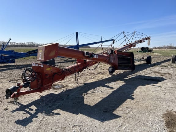 2015 Farm King 16104 Equipment Image0