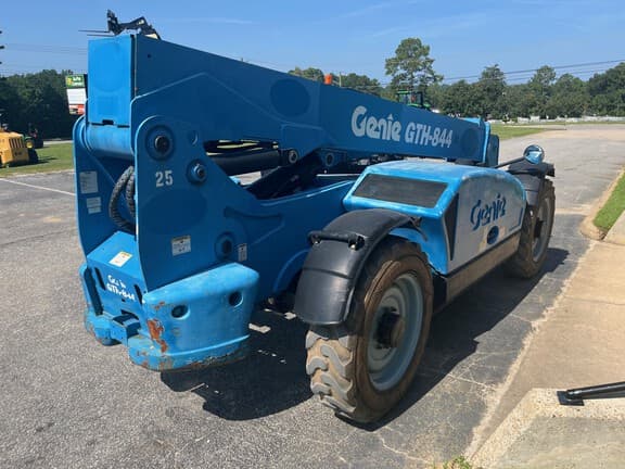Image of Genie GTH844 equipment image 2